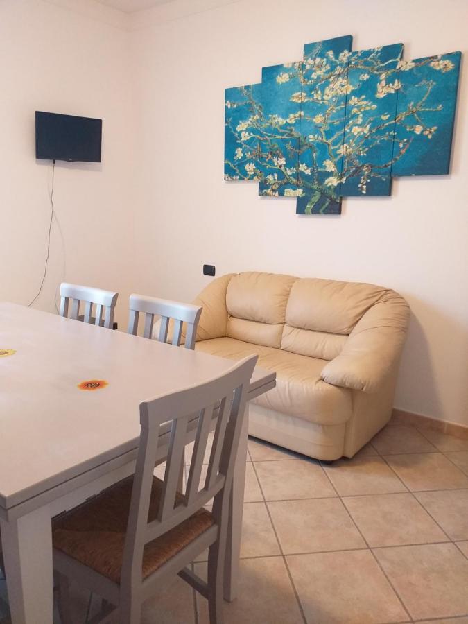 Casa Vacanze Sandalia Боза Екстериор снимка